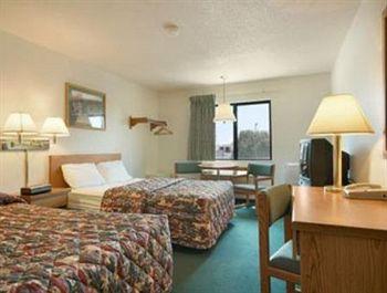 Spark By Hilton East Wichita
