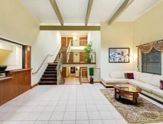 Hotel Spark By Hilton East 2*