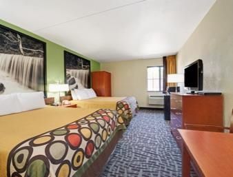 Hotel Spark By Hilton East 2*
